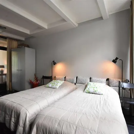 Bed and Breakfast Comfy Holiday